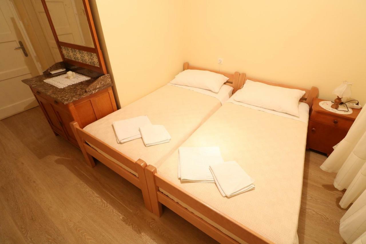 Apartment & Rooms Three Angels Башка Экстерьер фото